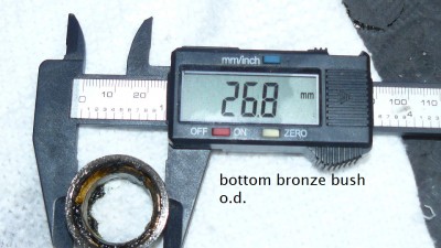 fork stem bearings 007.JPG