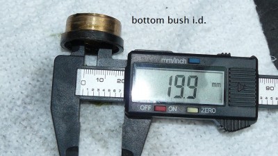 fork stem bearings 008.JPG