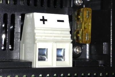 IMG_4710 victron connectors.JPG