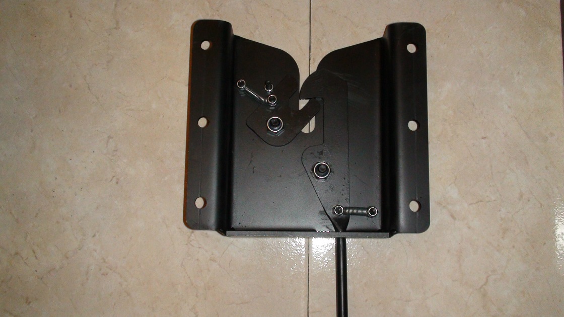 EZ type lock underside2.jpg